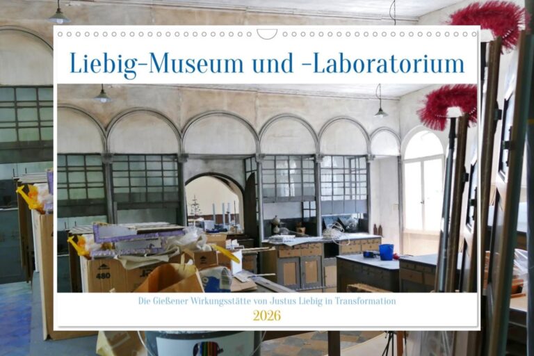 Titelbild des Liebig-Kalenders 2026 mit einem Motiv zur Transformation des Labors, das derzeit noch eine Baustelle ist
